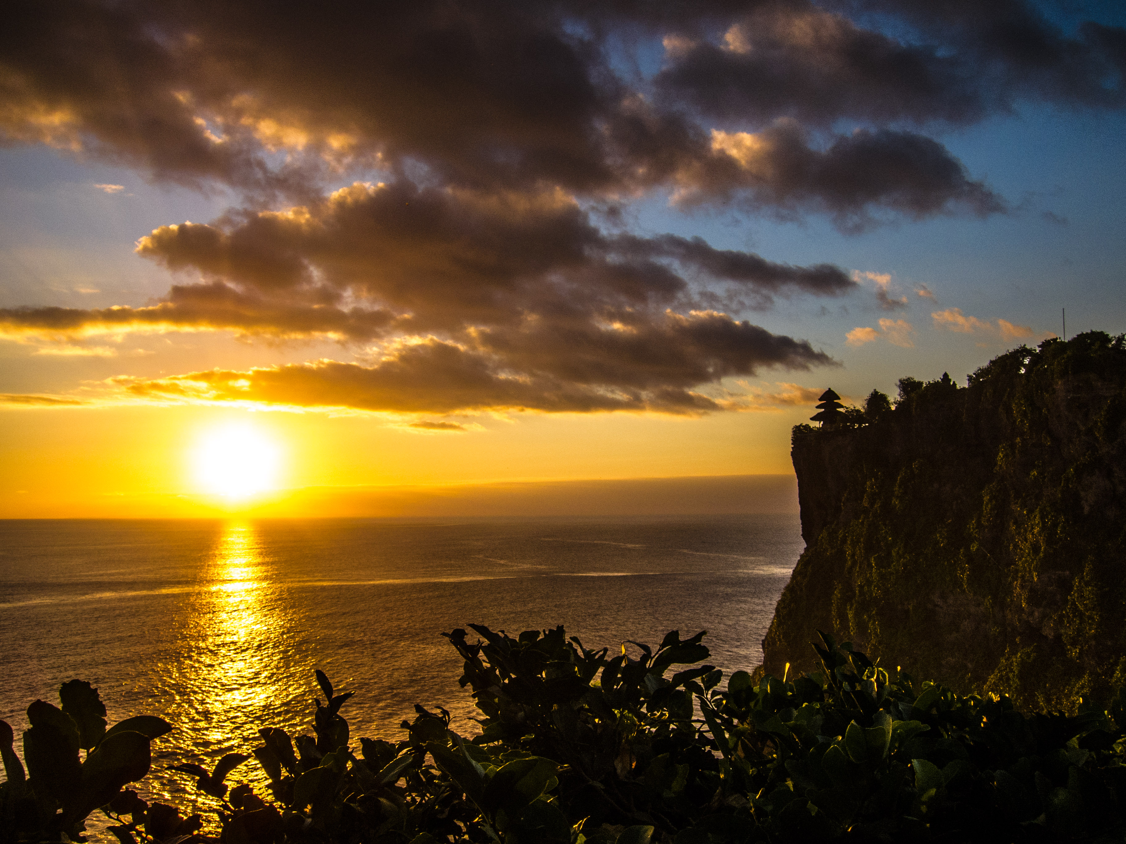 Sunset at Uluwatu temple - Bali